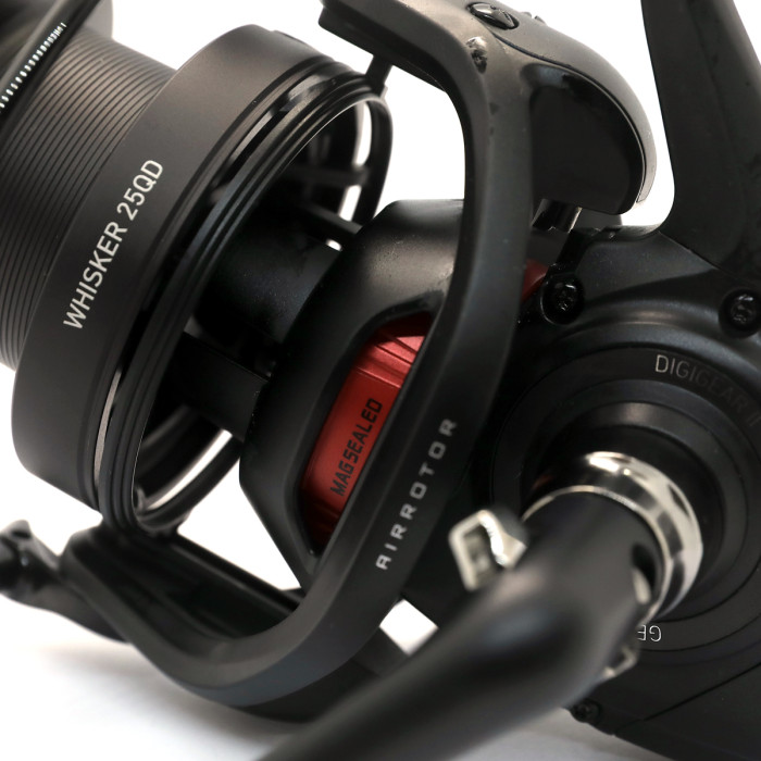 Котушка Daiwa 20 Whisker 25 QD + Зап. шпуля (10930-025)
