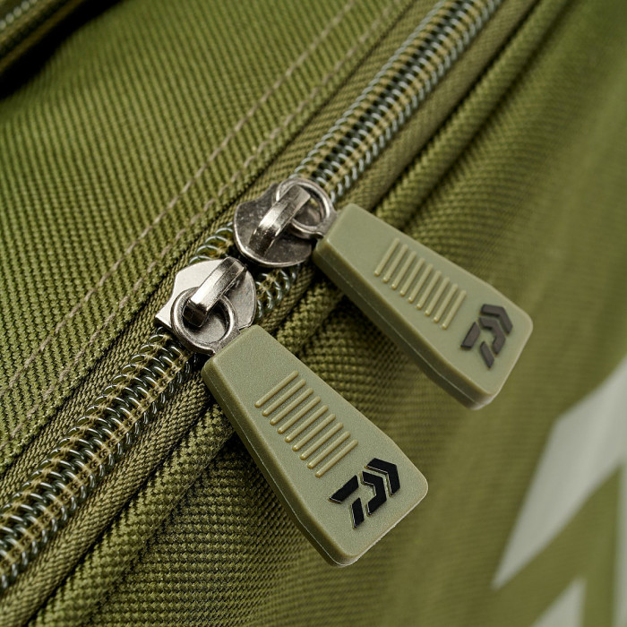 Сумка Daiwa Black Widow Compact Tackle Bag (18705-055)