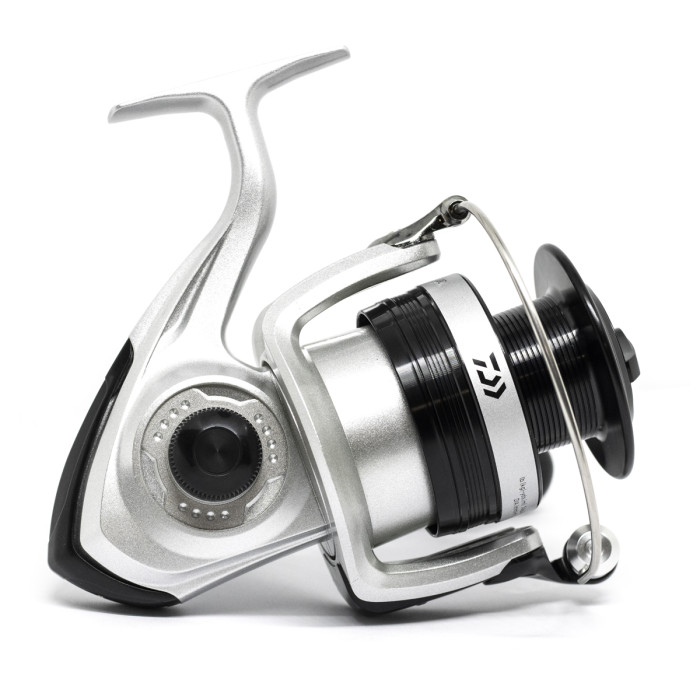 Котушка Daiwa Sweepfire E 2000C (10118-200)