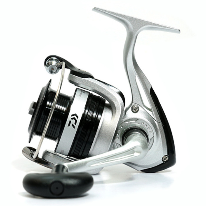 Котушка Daiwa Sweepfire E 2000C (10118-200)